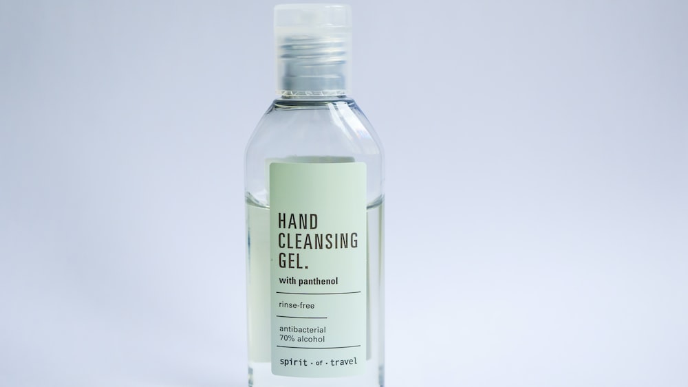 Antibacterial Hand Sanitizing Gel: A Natural Remedy for a Clean and Fresh Feeling