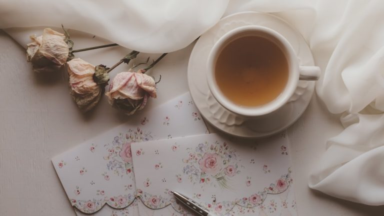 11 Amazing Benefits Of Rose Tea For Your Health