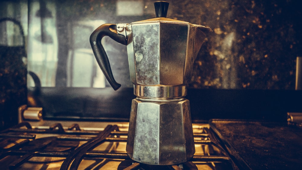 Brewing with a Stainless Steel Kettle: A Visual Guide