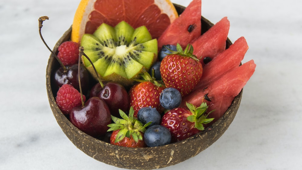 Health benefits of a refreshing summer fruit bowl