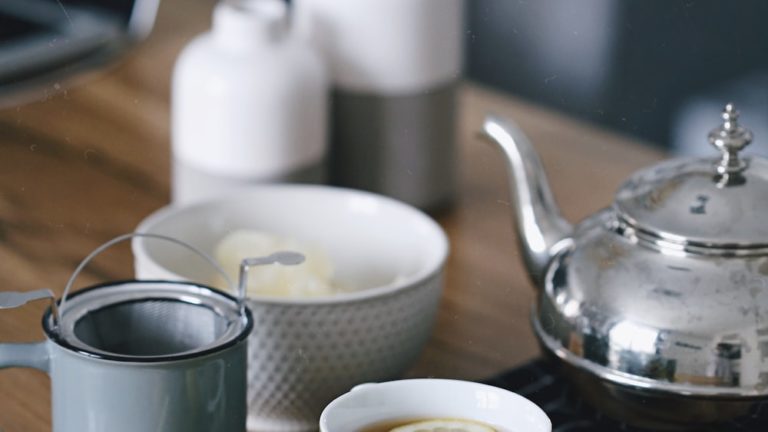 Lemon Honey Tea Benefits: Boost Digestion And Immunity
