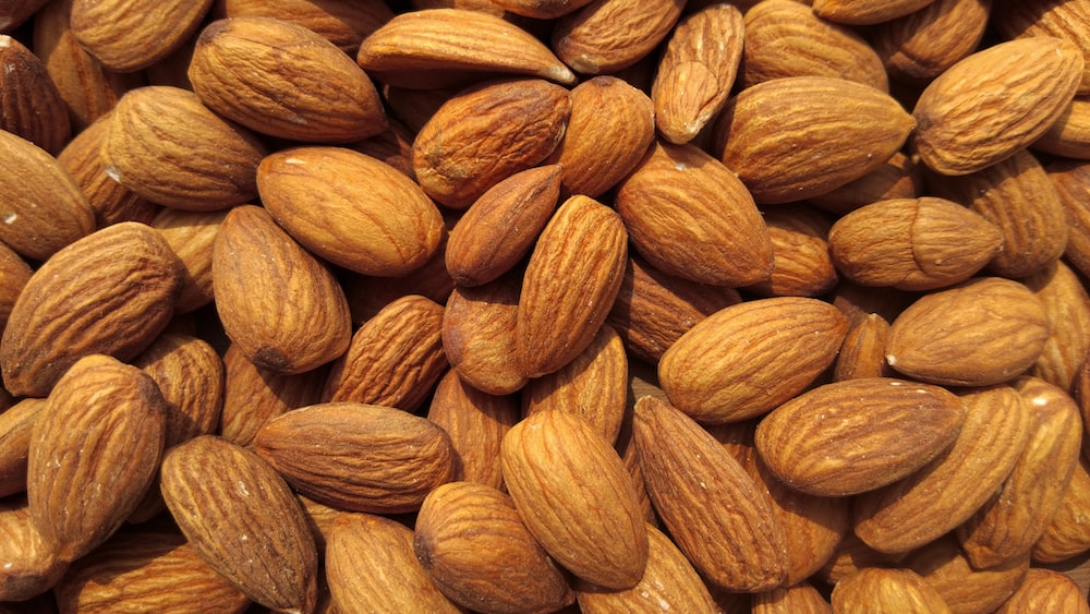 Nutrition: Almonds - A Healthy Addition for Detox and Energy Boost