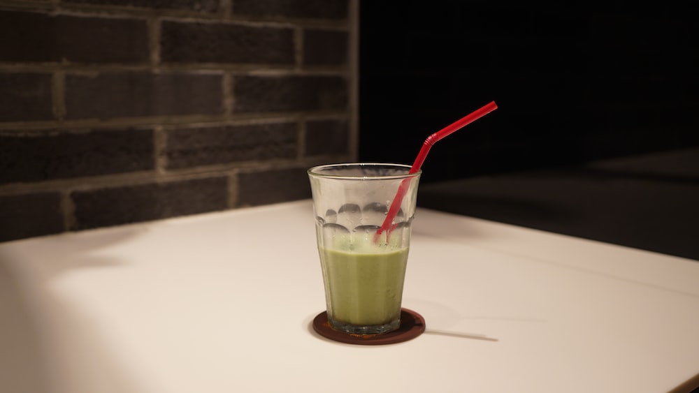 Preparing Matcha Latte: A Taste of Japan's Green Tea Culture