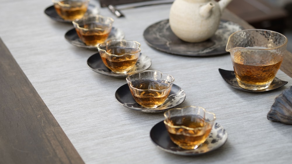 Pu Erh and Oolong: A Tea Ceremony