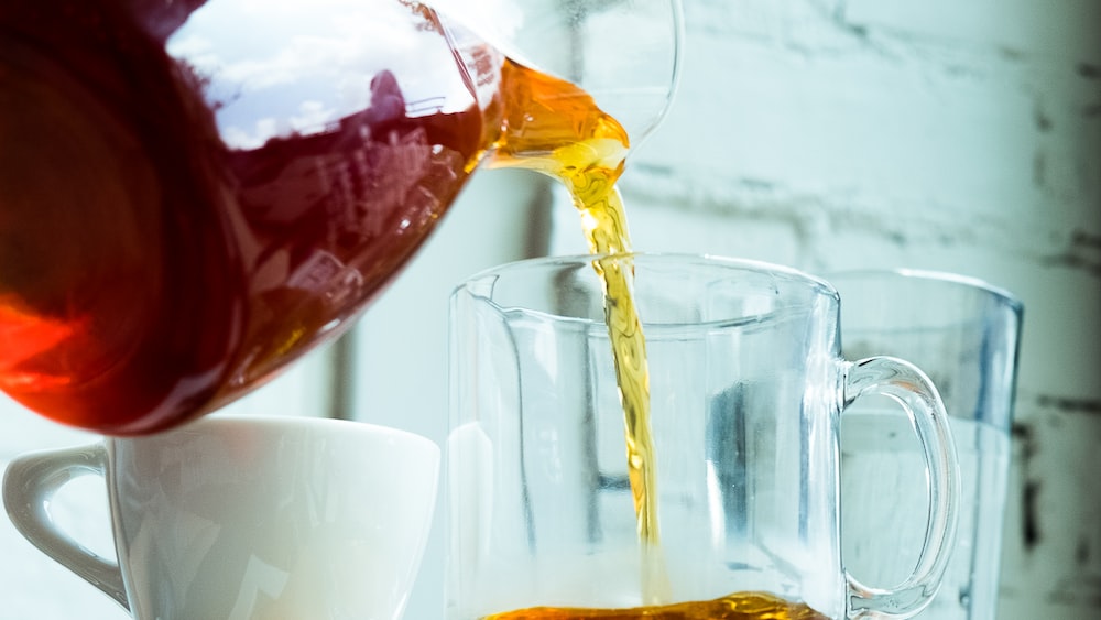 Tea Kettle: Partea Pouring Perfection