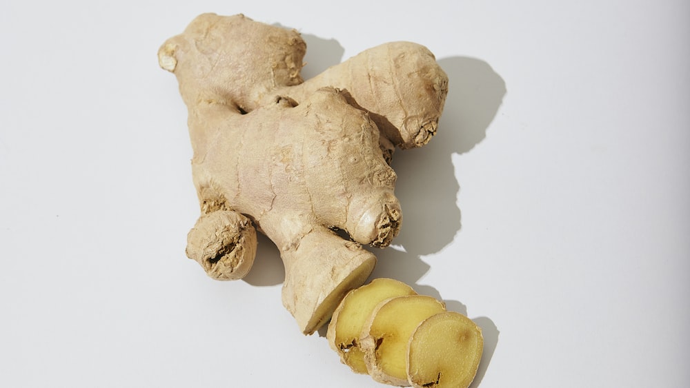 Vibrant Ginger Root: The Essence of Ginger Tea